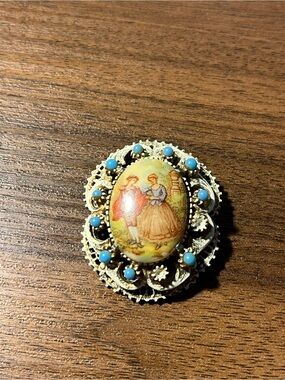 Vintage Florenza Cameo Brooch